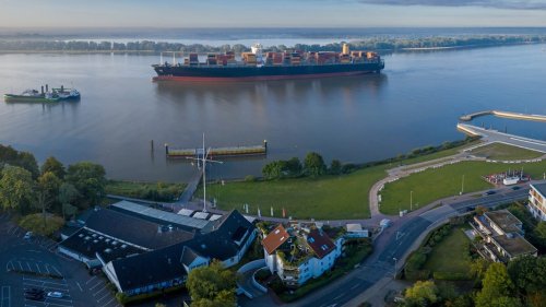 Neue Lautsprecher für Schiffsbegrüßungsanlage Wedel in Betrieb