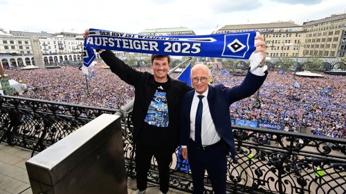 "Der Dino ist zurück": 80.000 feiern Aufstiegsparty mit dem HSV