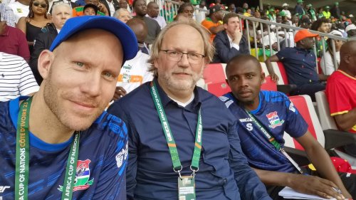 Globetrotter Echelmeyer: Vom Fahrlehrer zum Co-Trainer in Gambia