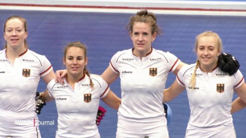 DHB-Frauen gewinnen Auftaktspiel bei Hockey-EM in Hamburg