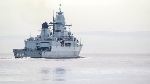 Fregatte "Hessen" wehrt Huthi-Angriff im Roten Meer ab