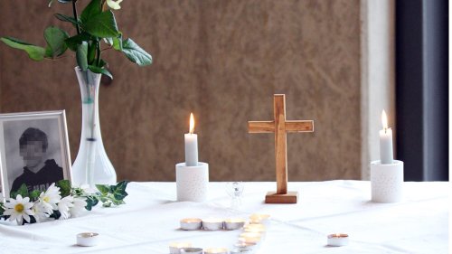 Getöteter 14-Jähriger: Wunstorf trauert in der Corvinuskirche