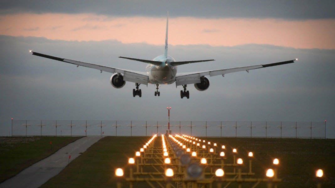 Flug mit Geflüchteten aus Afghanistan soll in Hannover landen