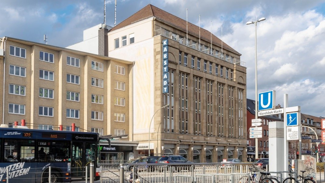 Wandsbeker Händler drängen auf Tempo bei Karstadt-Gebäude