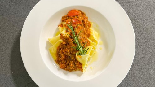 Pappardelle mit veganer Gemüse-Bolognese