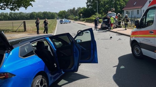 2 Schwerverletzte nach Frontalzusammenstoß in Hagenow