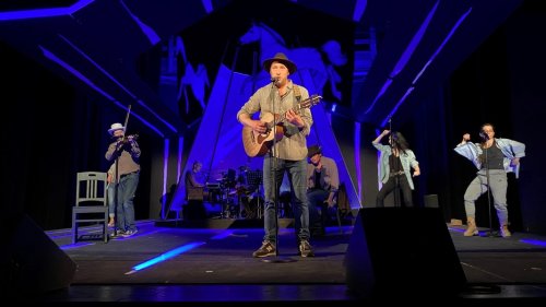 Theater Lübeck bringt Leben von Musiker Neil Young auf die Bühne