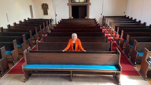 Hameln: Gemeinde verkauft alte Kirchenbänke