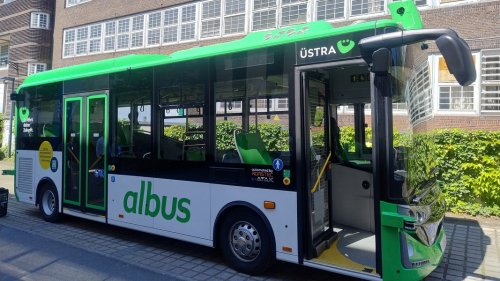 Testbetrieb in Burgdorf: Autonom fahrender Bus vorgestellt