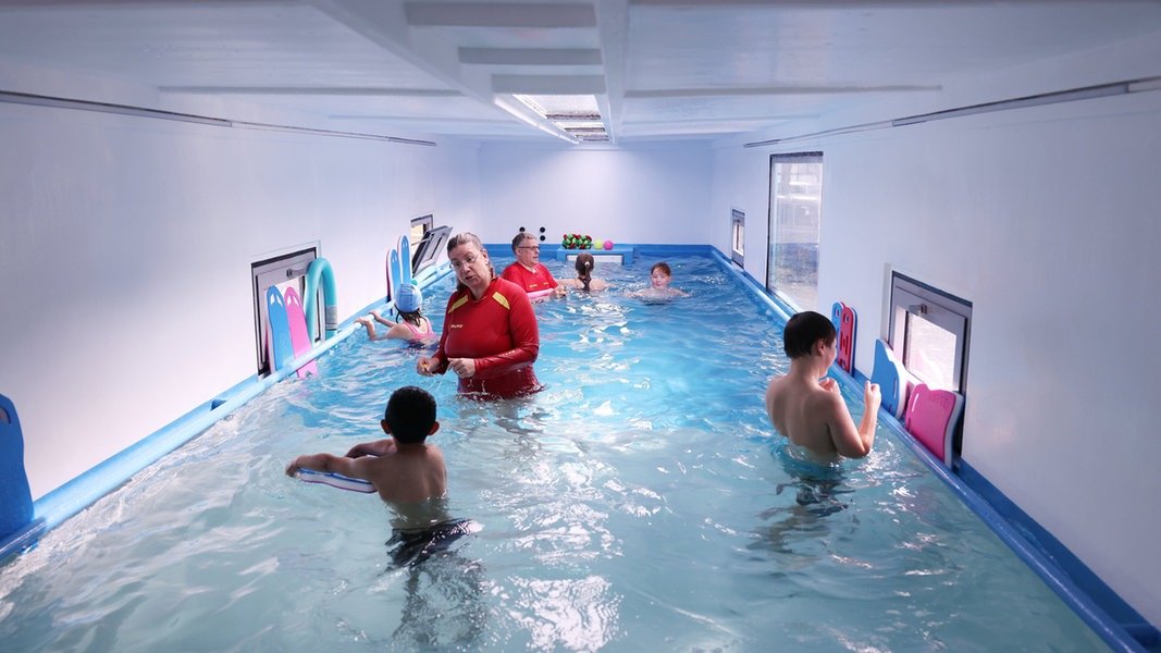 Göttingen kauft als erste Kommune großen mobilen Schwimmcontainer