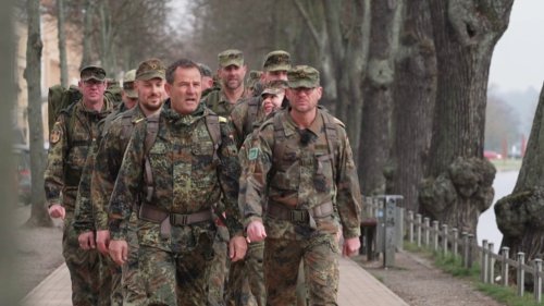 Märsche zum "Karfreitagsgefecht": Gedenken an Gefallene und Verwundete