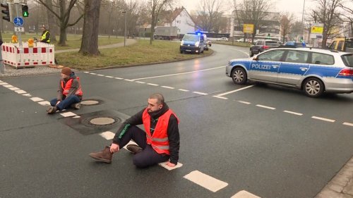 Hannover: "Letzte Generation" blockiert Deisterkreisel