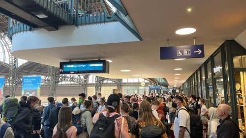 Kabelbrand in Hamburg: Fernverkehr der Bahn fährt wieder