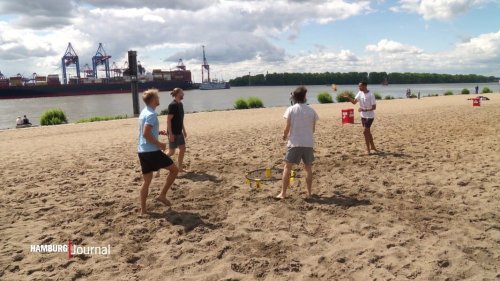 Eigentlich wie Urlaub - Ein Strandtag mit Hafenblick