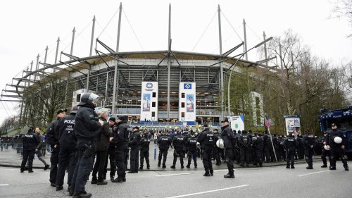 Hamburg: Straftaten im Zusammenhang mit Fußball nehmen ab