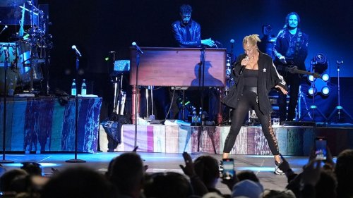 Sarah Connor und Band rocken Büsumer Watt-Tribüne