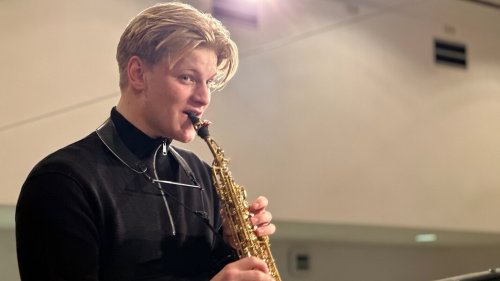 "Jugend musiziert": Schwimmender Saxofonist will punkten