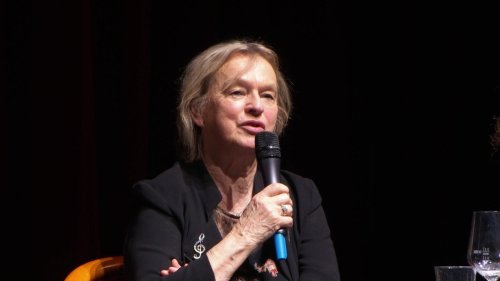 Elke Heidenreich: Botschaft des "Steppenwolfs" wichtiger denn je