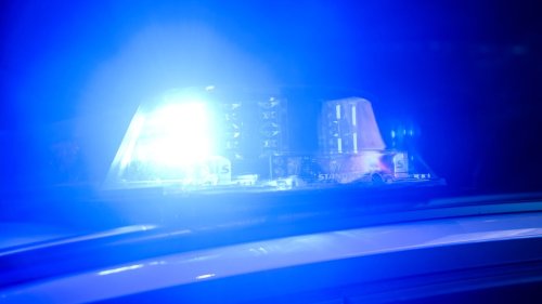 Osnabrück: Überfall scheitert - Jugendlicher wirft mit Pistole