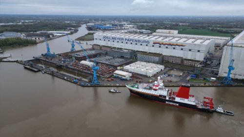 Meyer Werft: Forschungsschiff "Meteor IV" hat Baudock verlassen