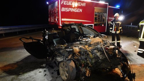 Schwerer Unfall auf der A7: Beifahrerin lebensgefährlich verletzt