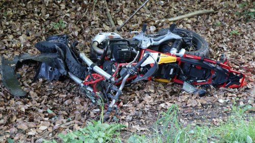 Nach tödlichem Unfall bei Lütjensee: Autofahrer stellt sich