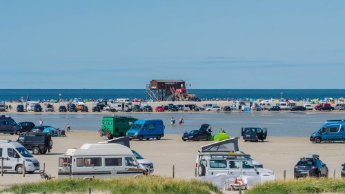 St. Peter-Ording: Saisonstart des Strandparkens