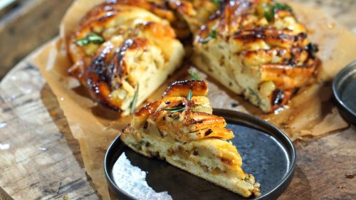 DAS! schmeckt: Osterkranz mit deftiger Füllung