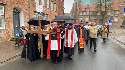 Tradition: Ökumenischer Kreuzweg in Lübeck an Karfreitag