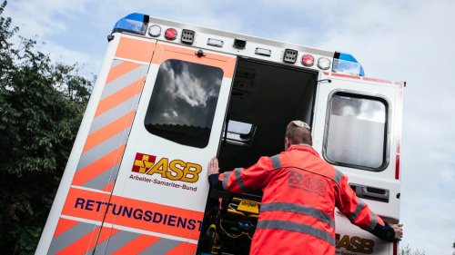 Unfall auf A1 bei Oyten: Vier Menschen schwer verletzt