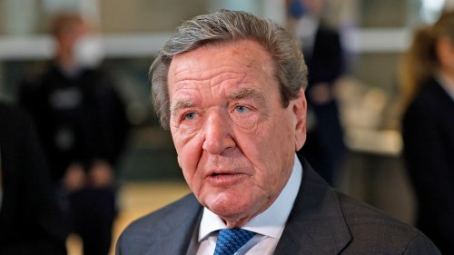 Schiedskommission entscheidet: Schröder kann in der SPD bleiben