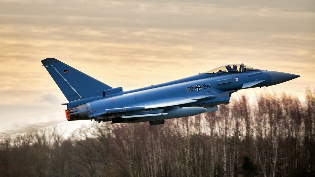 Luftwaffe fängt russisches Aufklärungsflugzeug vor Rügen ab