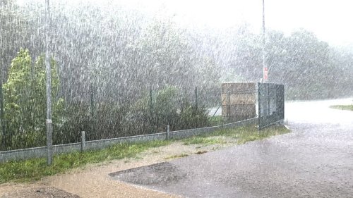 Heute Unwetter Im Norden Erwartet: Hochwasser Und Tornados Möglich ...