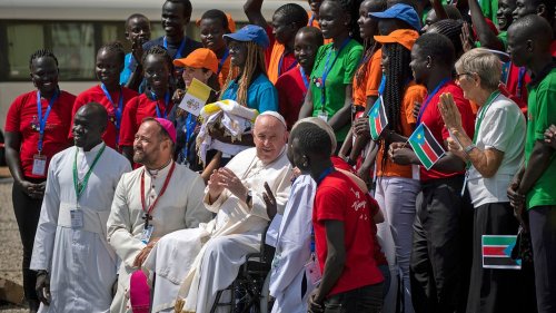 Papst-Besuch in Afrika: Aufmerksamkeit für Krieg und Armut