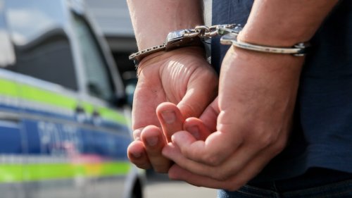 Mutmaßlicher Betrüger in Warenshof auf frischer Tat gestellt
