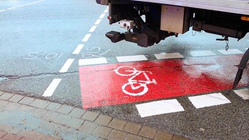 Lkw erfasst Fahrrad: Tödlicher Unfall in Neustadt am Rübenberge