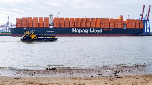 Letzter Anlauf: "Hamburg Express" verabschiedet sich vom Hamburger Hafen