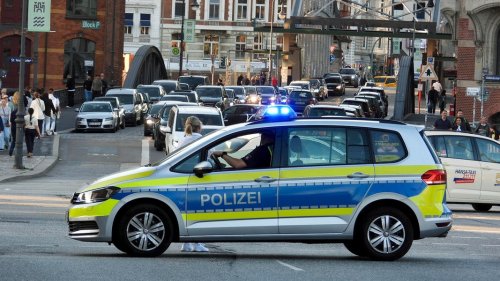 Andrang im Westfield-Zentrum: Hochbahn und Polizei wappnen sich
