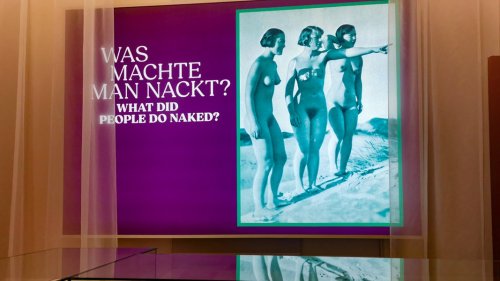 "Unter Nackten": Ausstellung in Hannover beschäftigt sich mit FKK