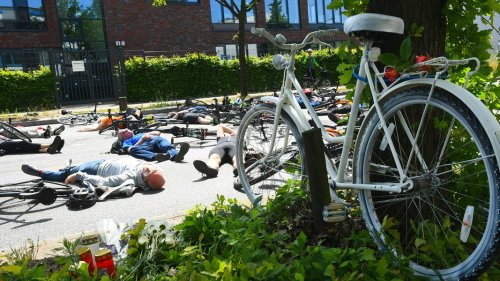 Nach Unfall in Wilhelmsburg: Mahnwache für getöteten Radfahrer