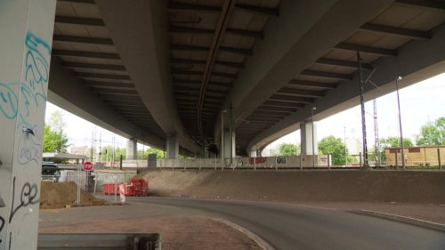Open-Air-Club unter der A7: Entscheidung vertagt