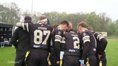 Erstes Flagfootball-Bundesligaspiel in Neustrelitz