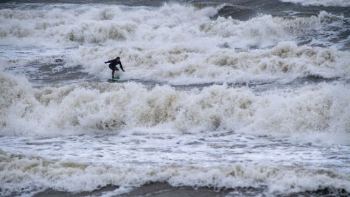 Groß angelegte Suche nach Surfer vor Kühlungsborn