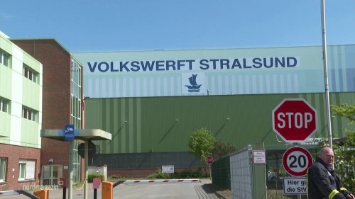 Volkswerft Stralsund: Demo für Werkfeuerwehr und Schiffbau