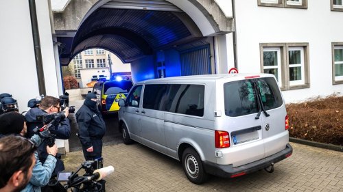 Liveticker zum Prozess gegen Daniela Klette: Angeklagte eingetroffen