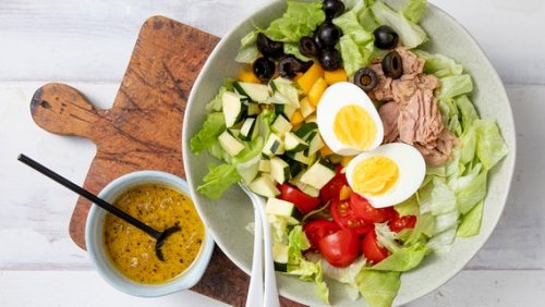 Rezept "Thunfisch-Salat mit Ei" | NDR.de - Ratgeber - Kochen