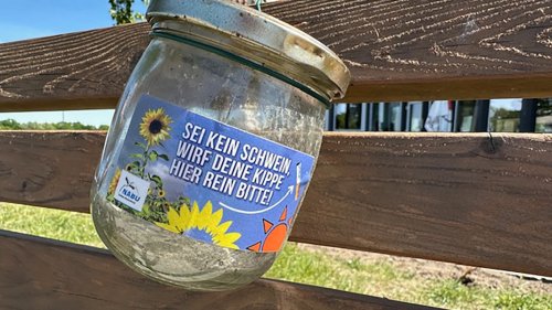 Zigarettenkippen vergiften Bio-Reservate: NABU fordert Aschenbecher