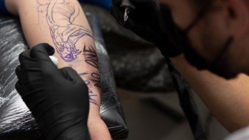 Tattoo-Regeln bei Hamburger Polizei sollen gelockert werden
