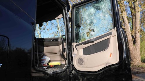 Herzinfarkt am Steuer: Ersthelfer retten Lkw-Fahrer
