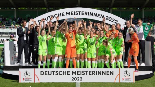 VfL Wolfsburg: 7:1-Meistersause mit der echten Schale